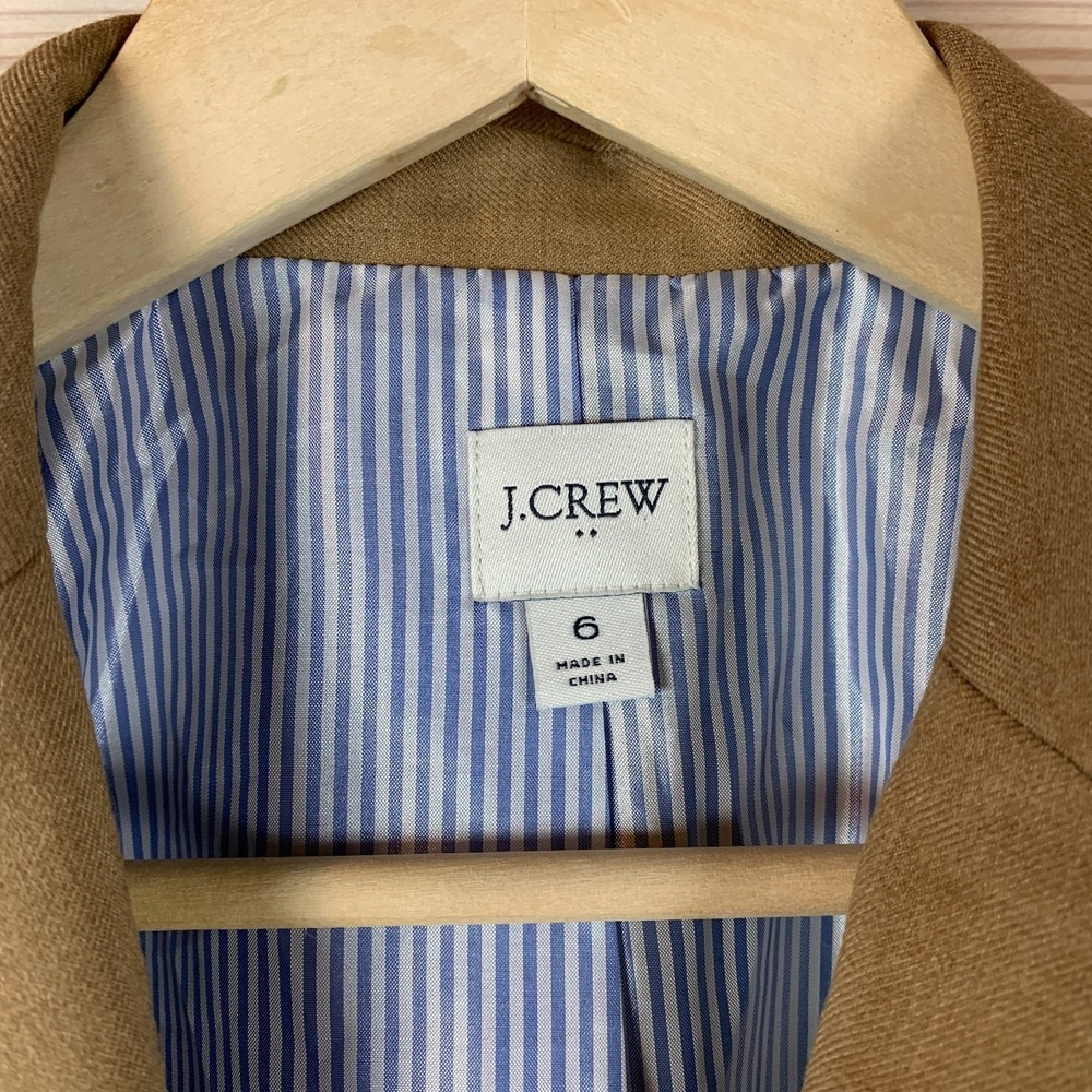 J Crew Blazer Women 6 Camel Original Schoolboy Wool Gold Button Preppy - Picture 2 of 15